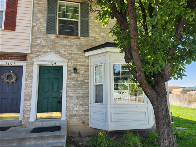 Spanish Fork Townhome: 1104 E 200 N