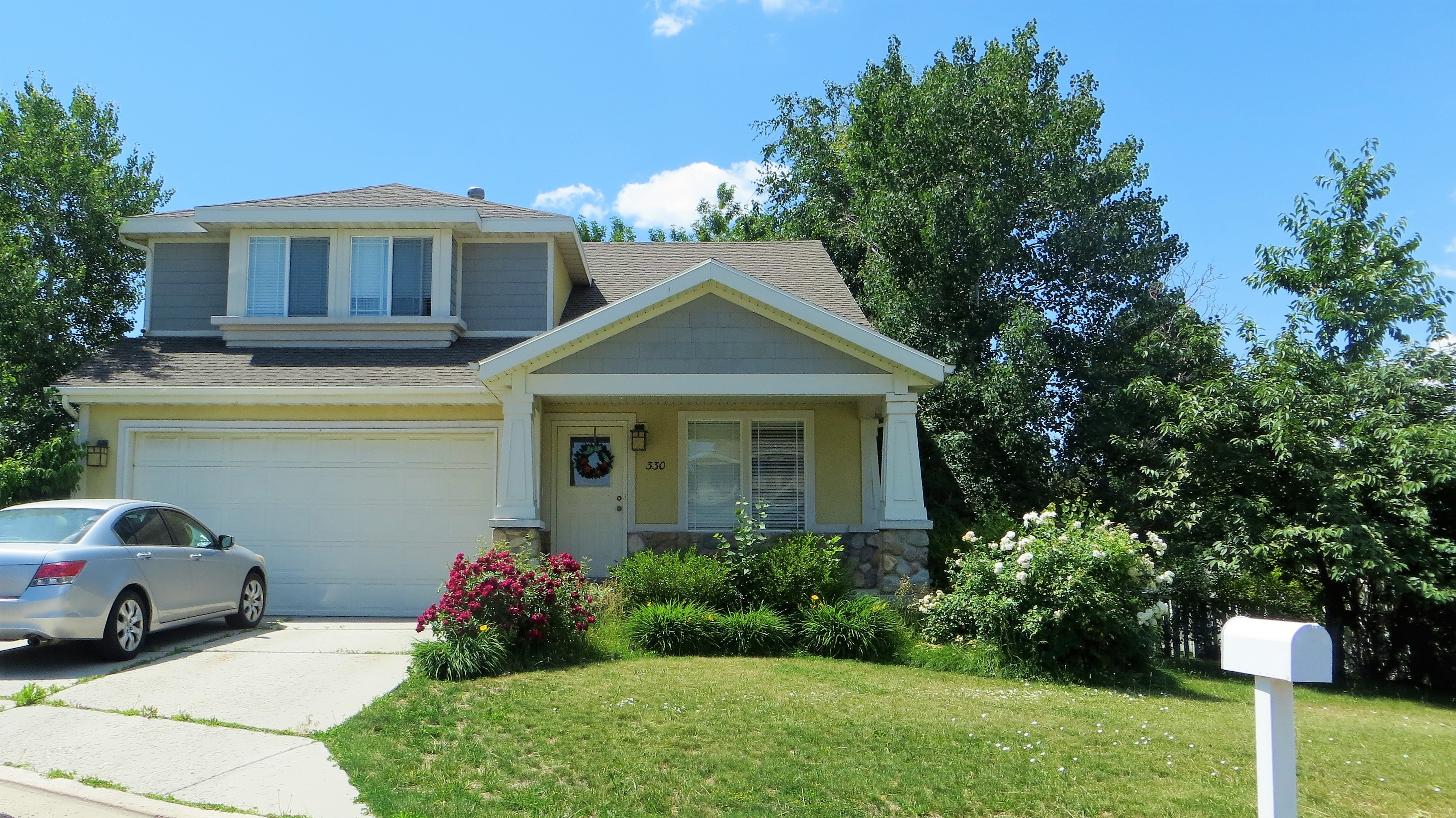 Sandy Single Room: 330 E Old Sandy Ct