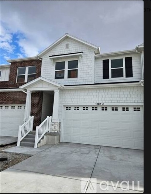 Saratoga Springs House: 1029 W Coral Charm Way