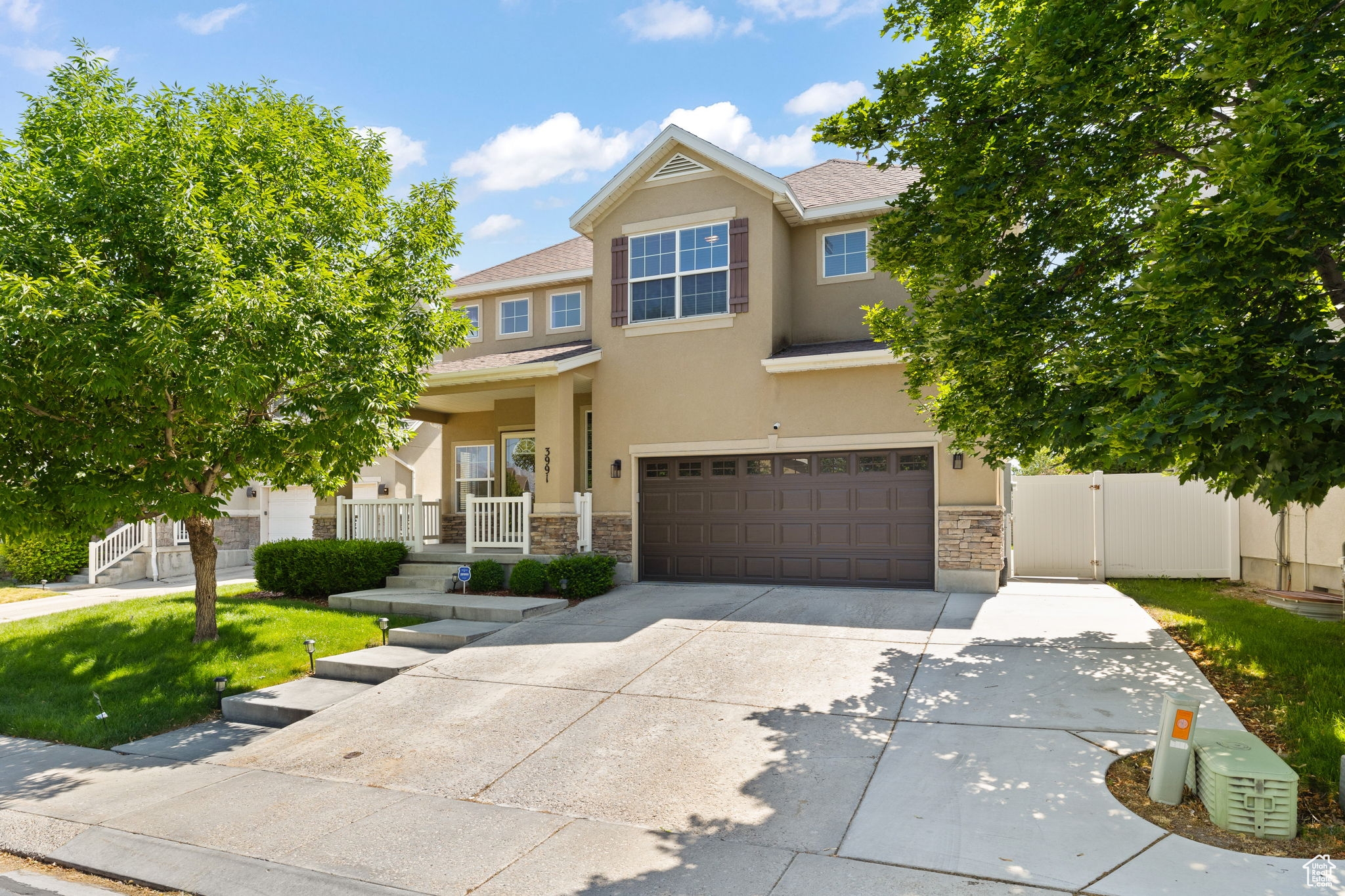 West Jordan House: 3991 W Hollandia Ln