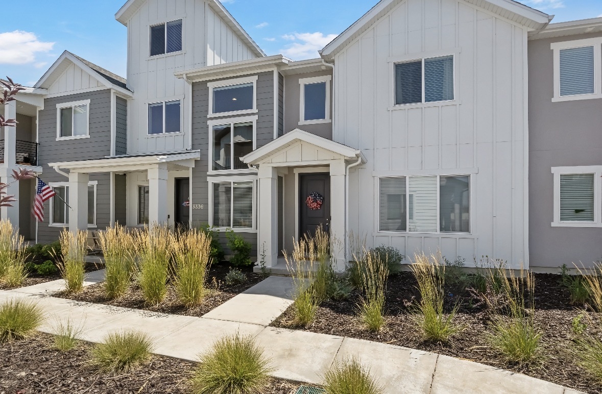 Ogden Townhome: 3338 W 3745 S