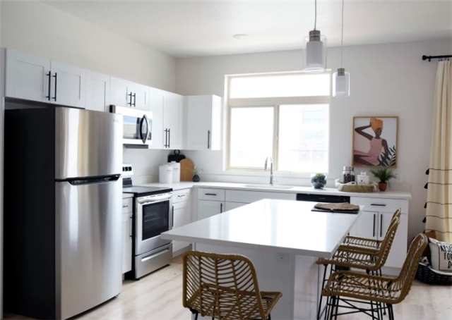 St.George Apartment: 1390 Sky Rocket Road, St. George, UT, USA