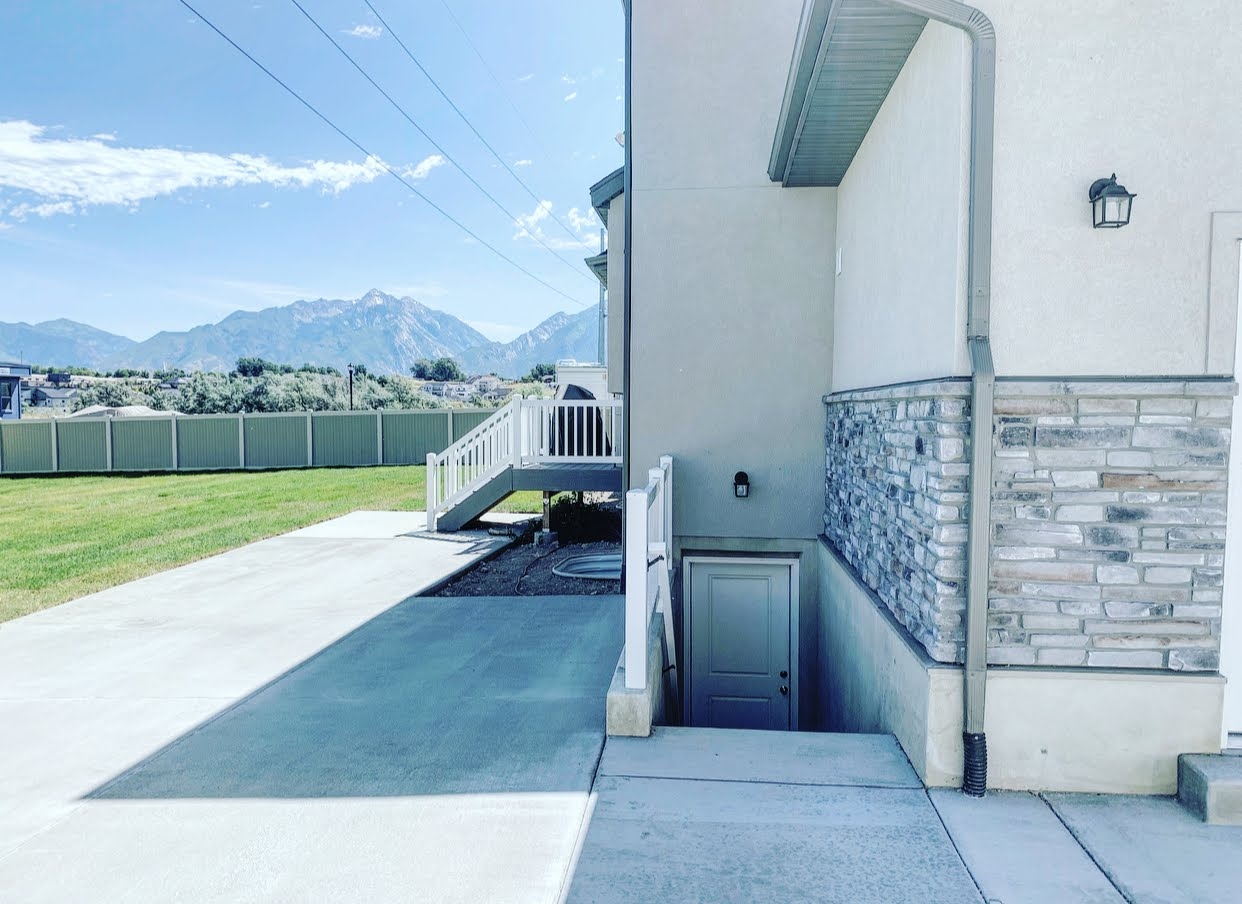 South Jordan Apartment: 11476 S River Front Pkwy