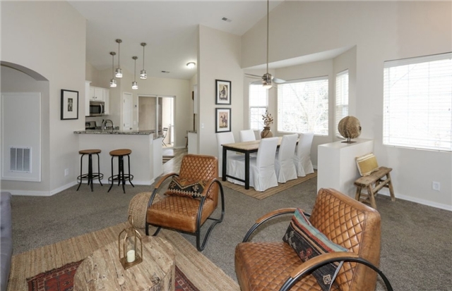 Centerville Condo: 966 Courtyard Ln