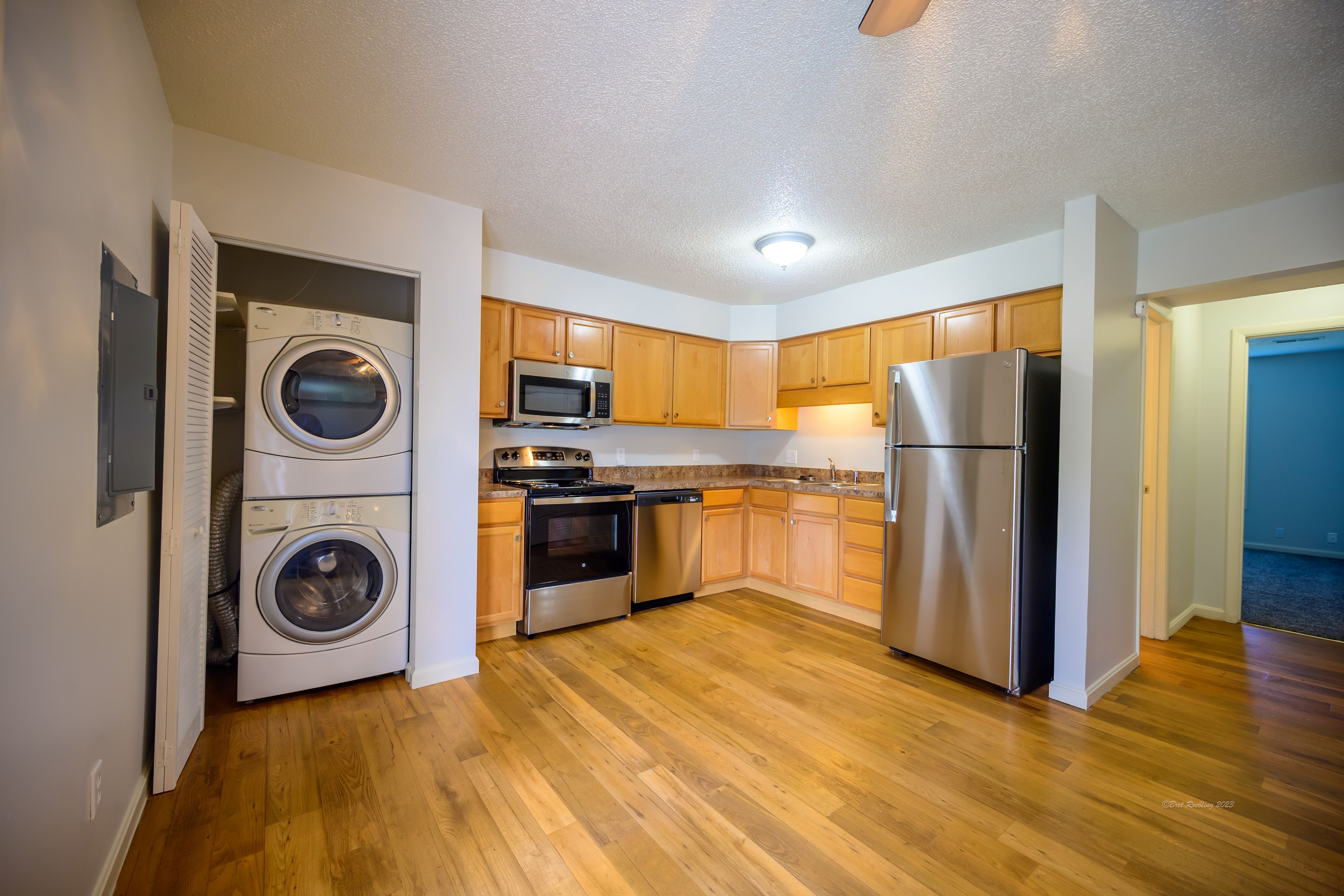 Evansville Apartment: 200 Kimber Ln