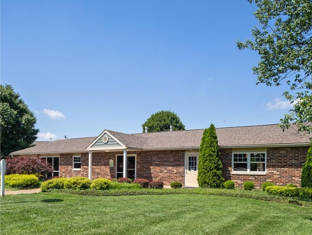 Evansville Apartment: 200 Kimber Ln