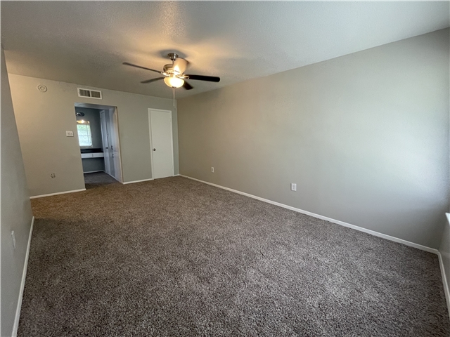 San Antonio Apartment: 2802 Lasses Blvd
