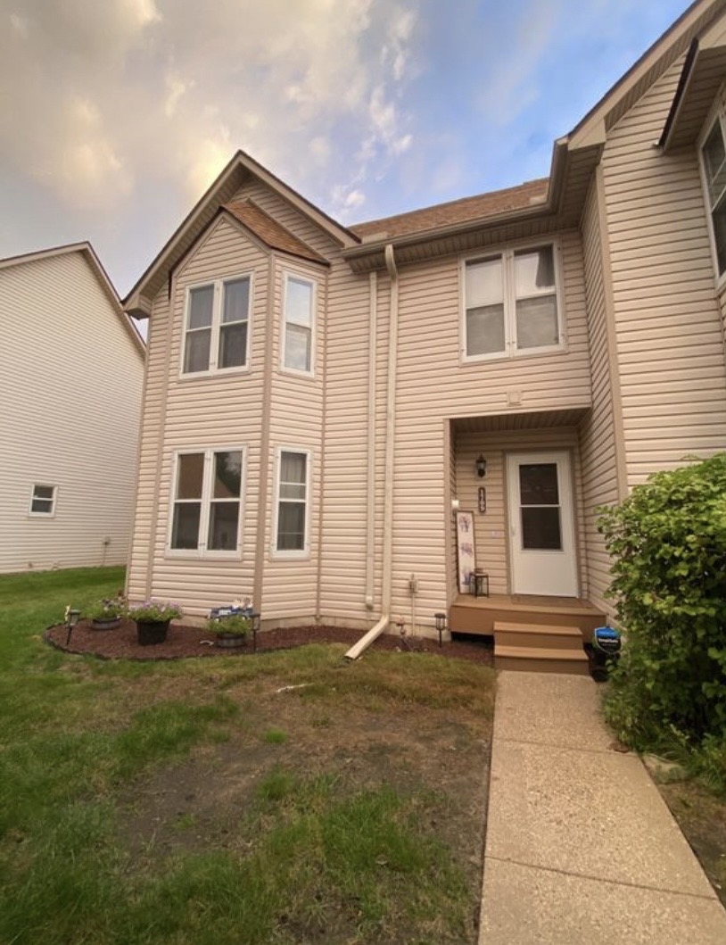 Saint Paul Townhome: 1709 Whitaker St