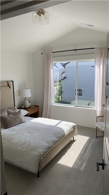 Lehi Single Room: 2006 N 3900 W