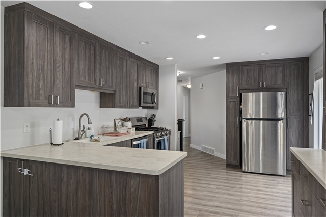 Springville Multiplex: 649 E 700 N