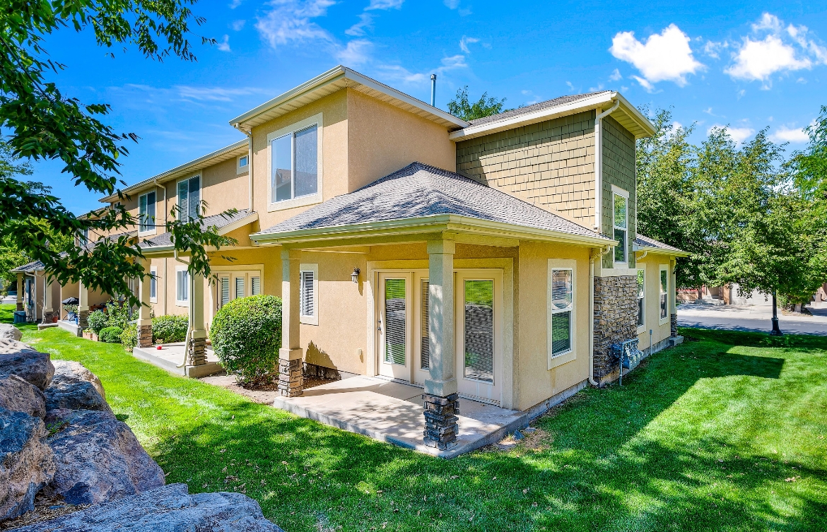 Herriman Townhome: 5043 W Rock Butte