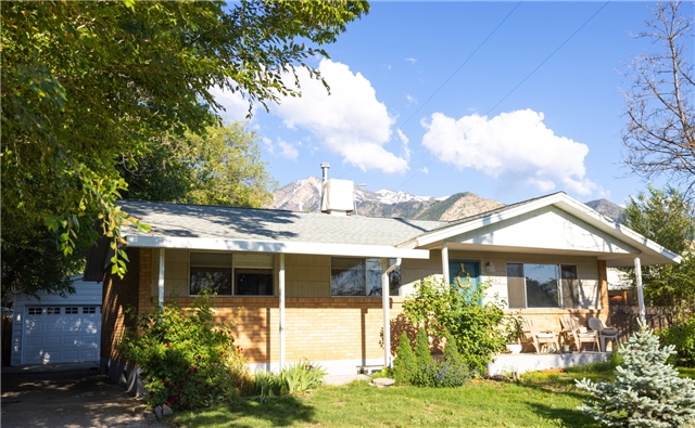 Ogden House: 2162 Jackson Ave