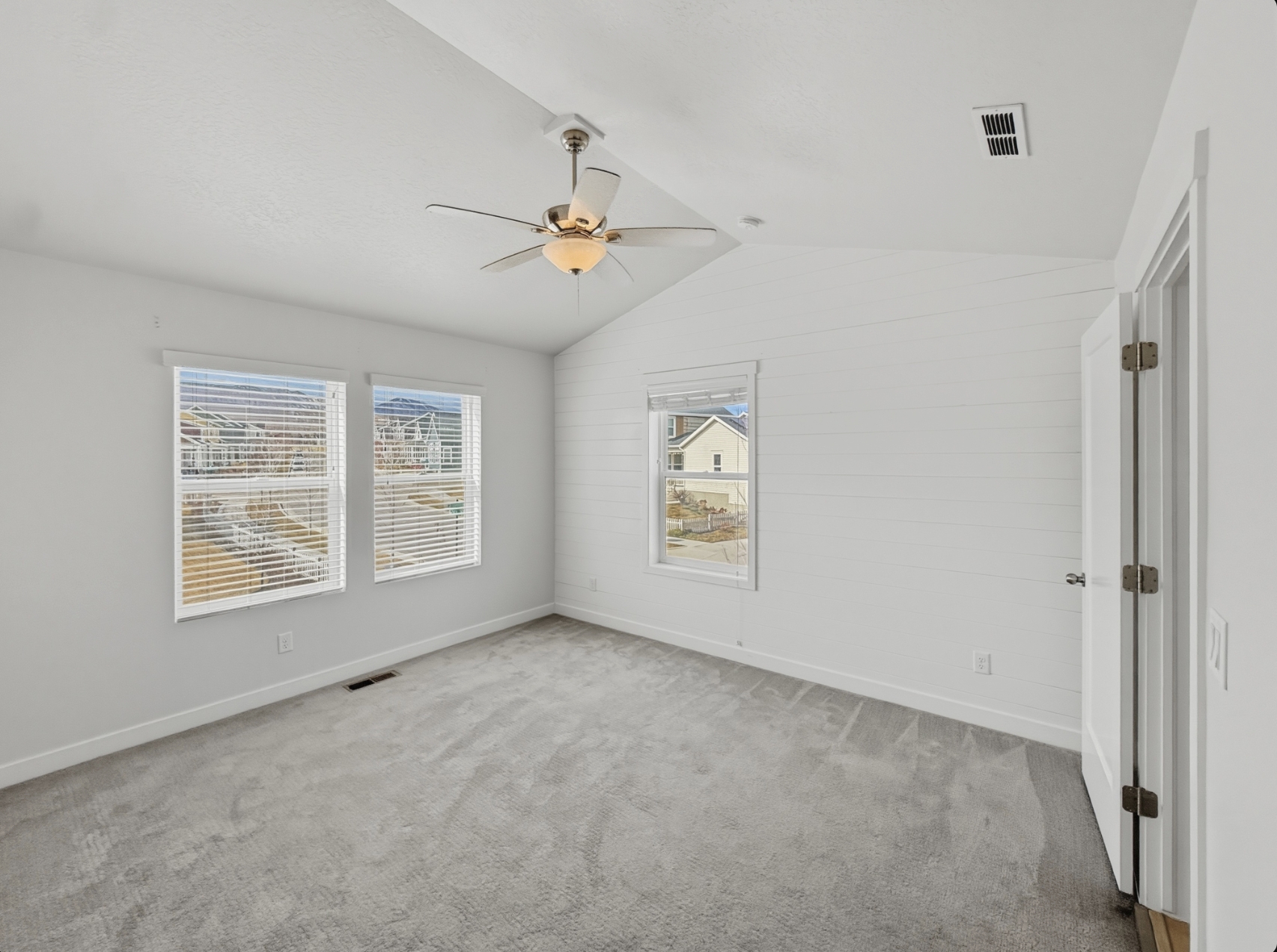 South Jordan Single Room: 6399 W Birch Run Rd