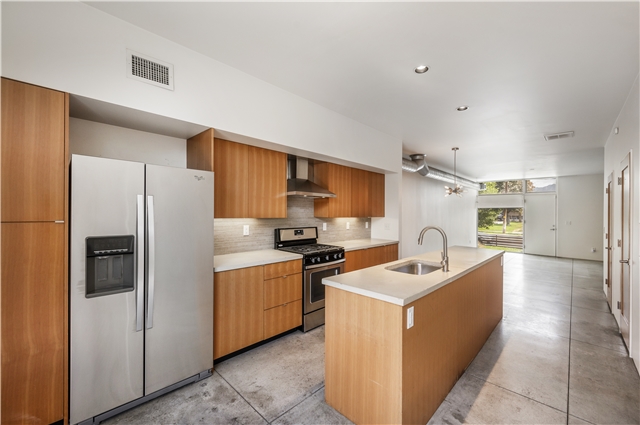 Salt Lake City Townhome: 1142 S West Temple