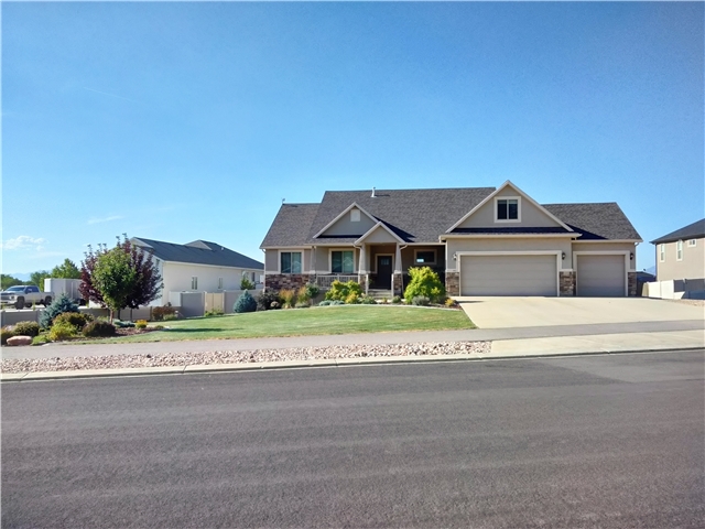 Santaquin House: 143 E 950 S