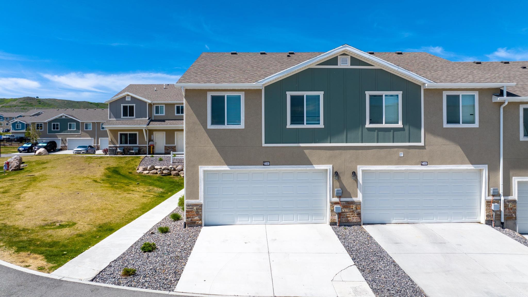 Herriman Townhome: 14861 S Marble Rock Way