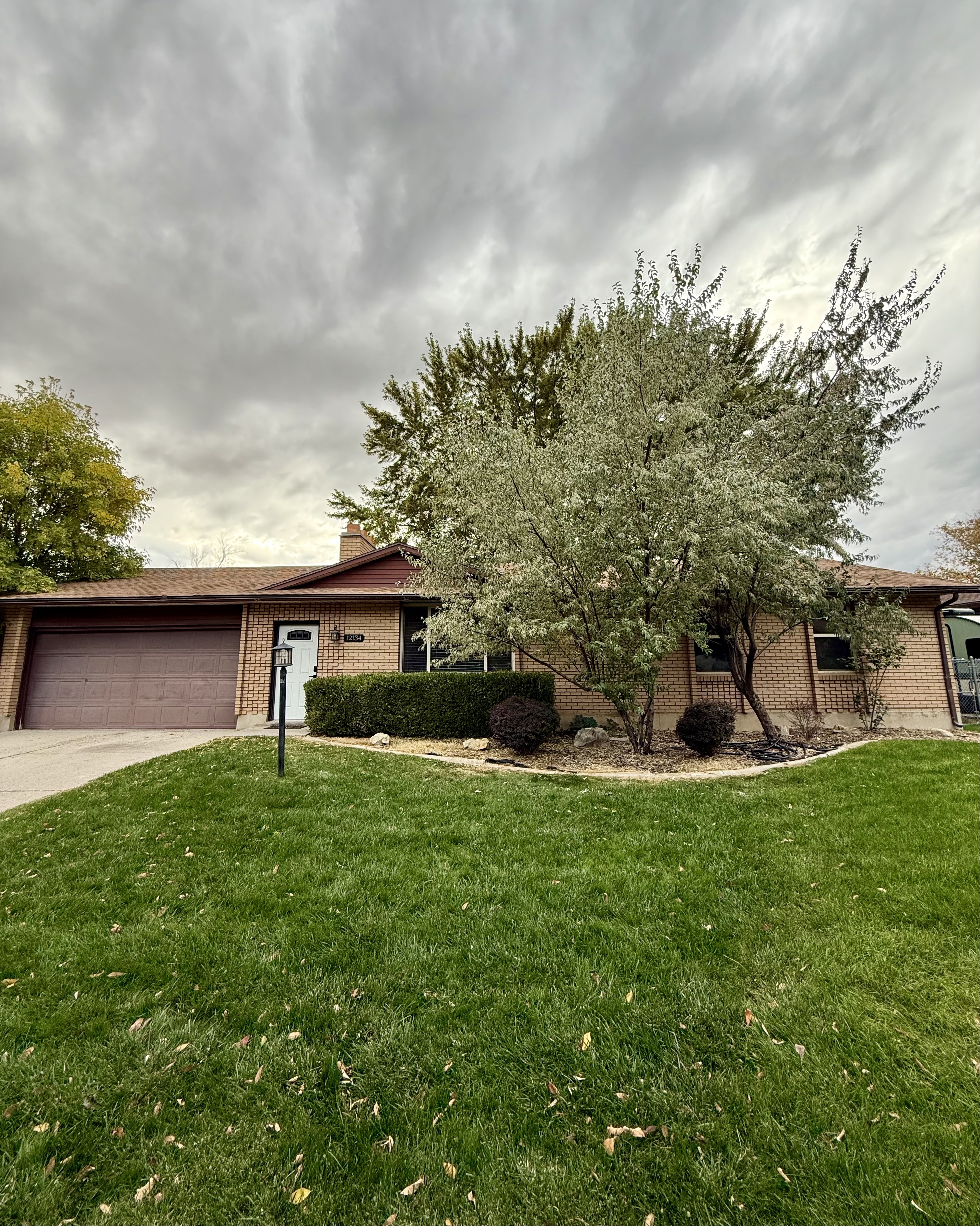 Sandy Single Room: 12134 S Mill Ridge Rd