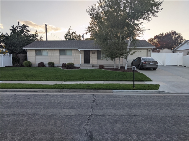 Salt Lake City Single Room: 4826 S 3040 W