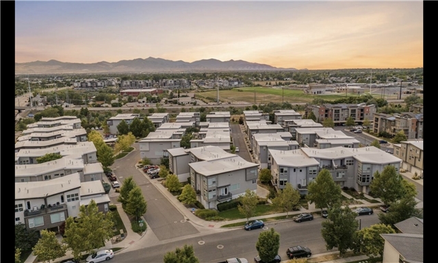 Midvale Townhome: 1011 W Rooftop Dr