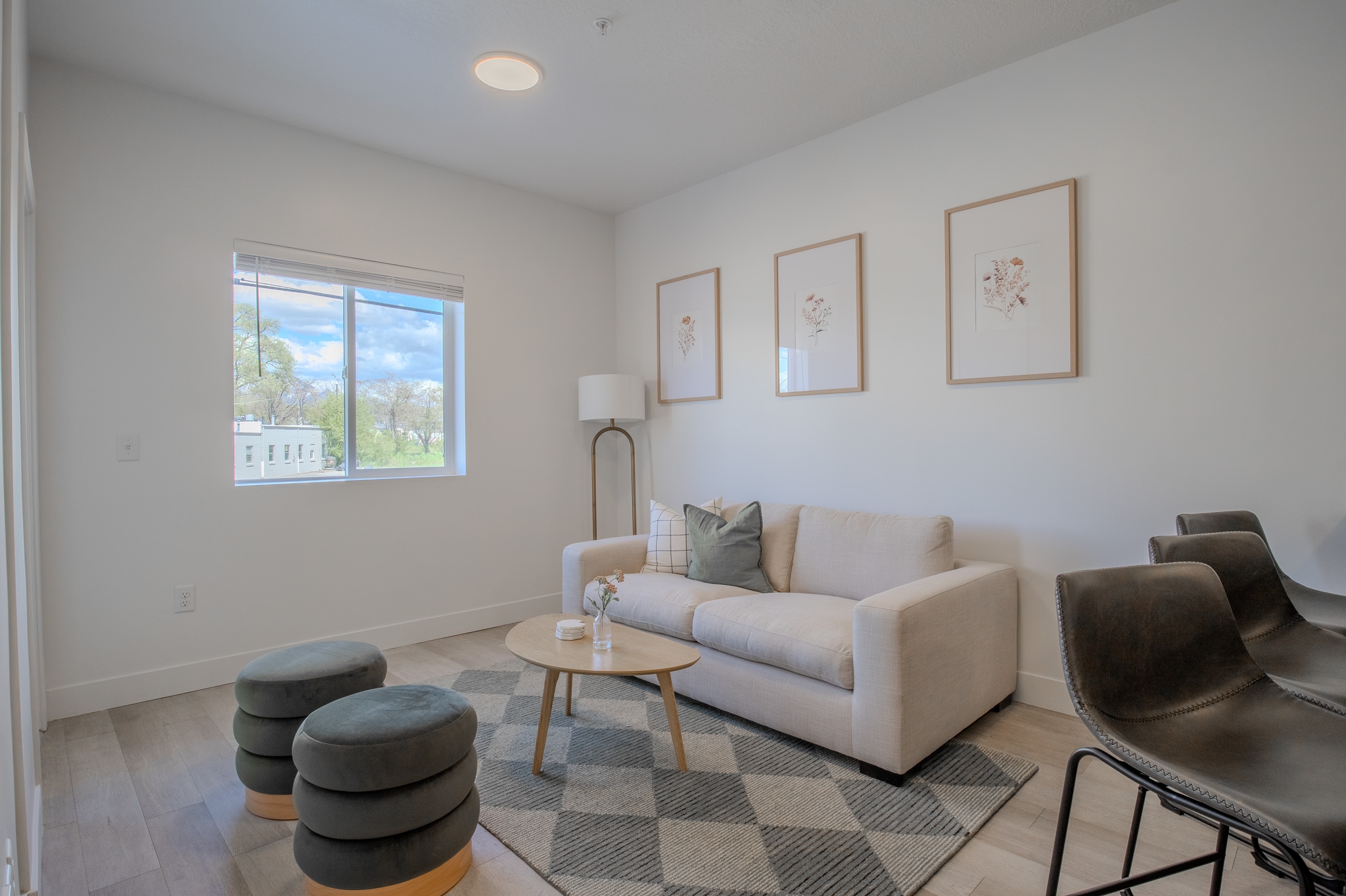 Cornerstone Residential Apartment for rent at 230 S State St