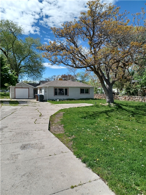 Salt Lake City House: 1124 S Navajo St