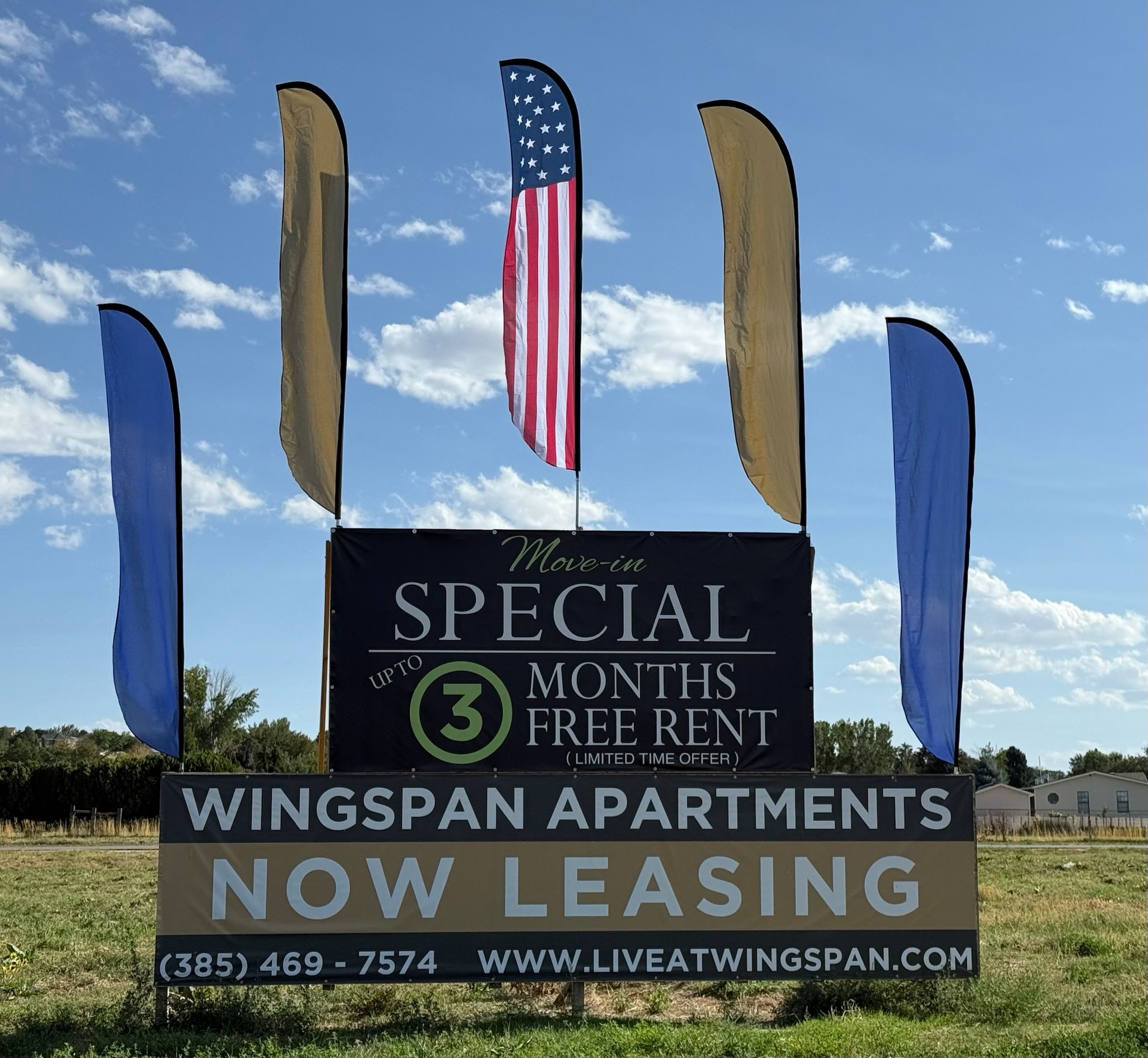 West Haven Apartment: 2405 Hinckley Dr