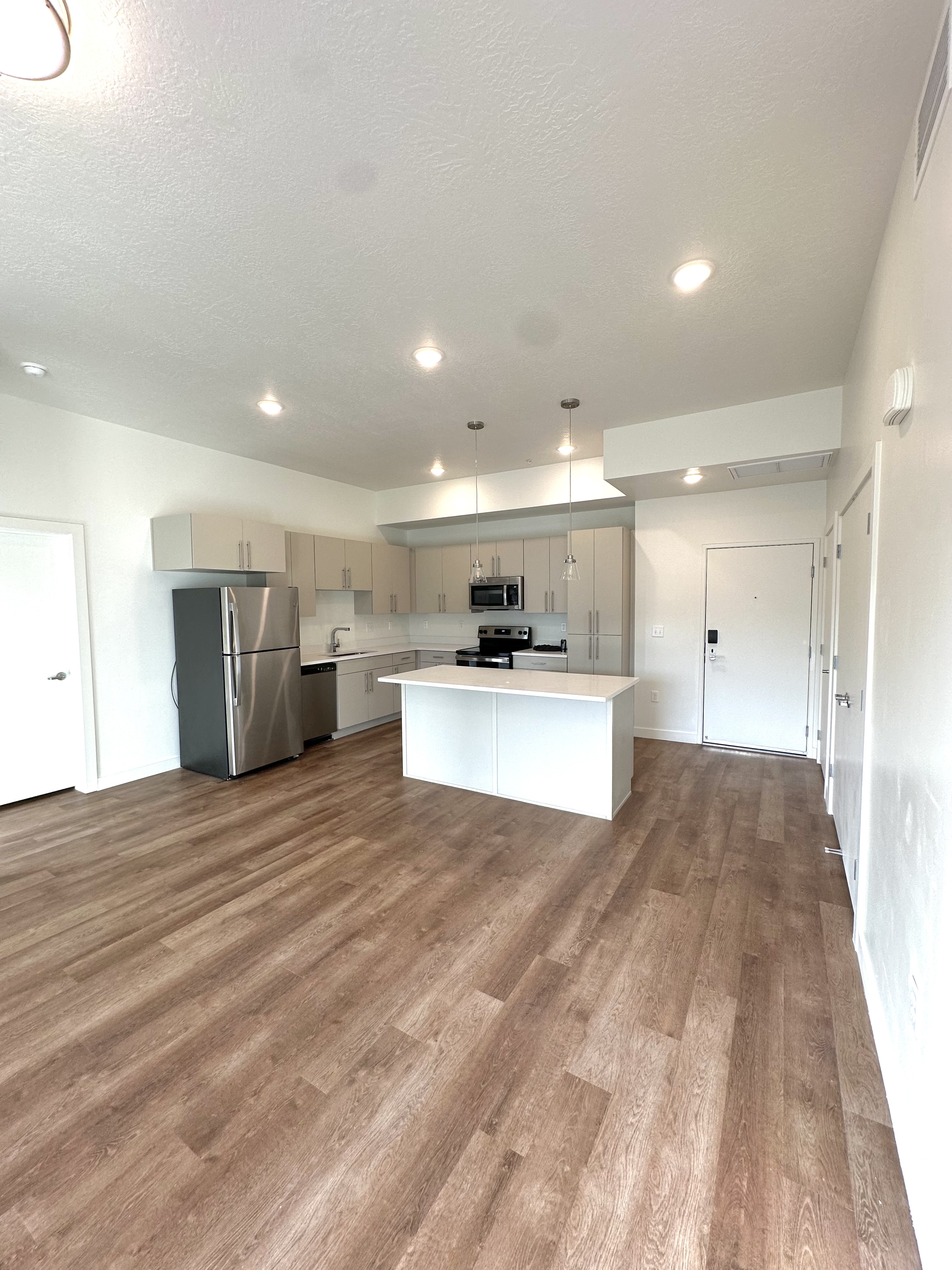 Draper Apartment: 12358 S Pony Express Rd