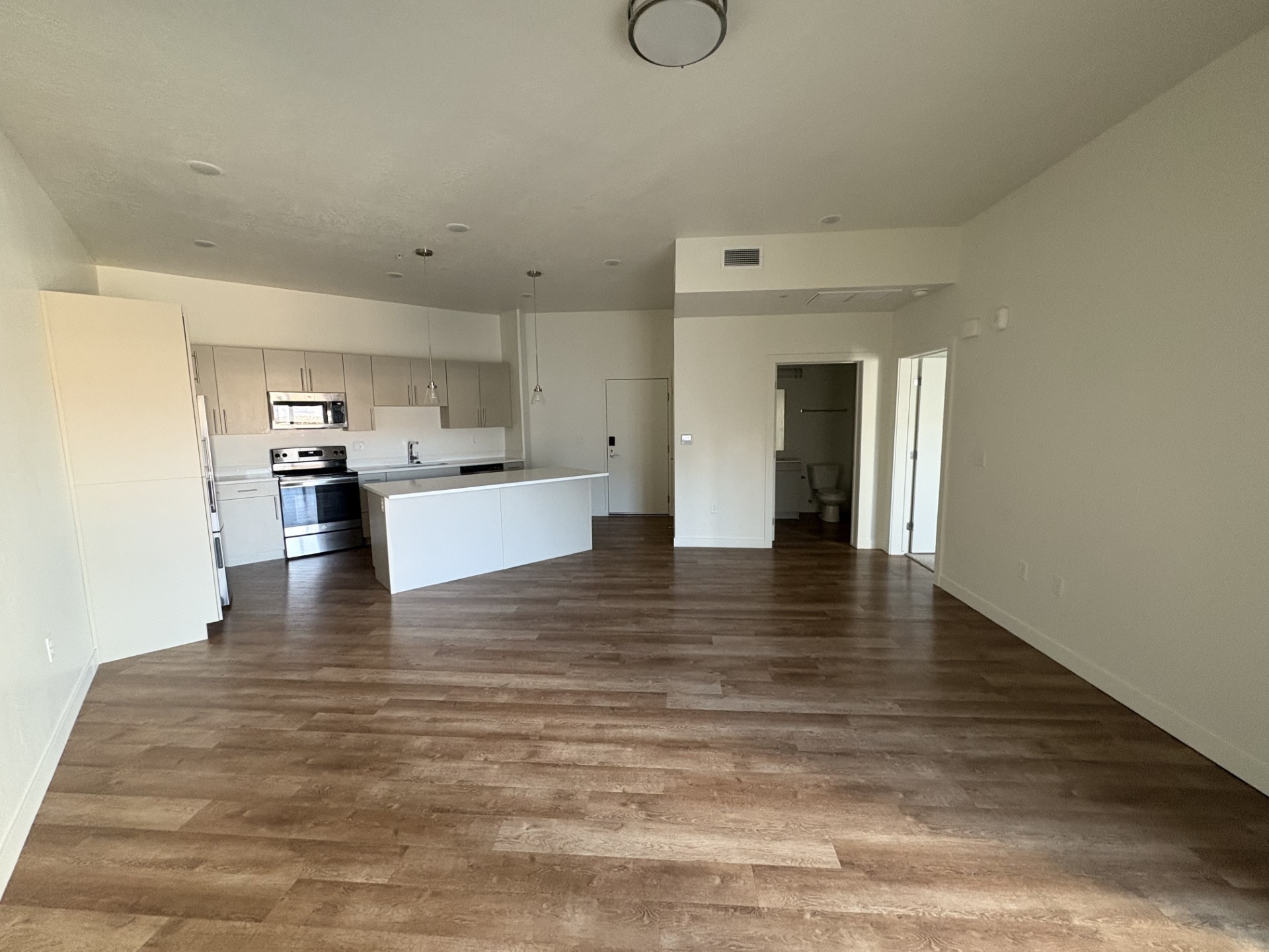 Draper Apartment: 12358 S Pony Express Rd