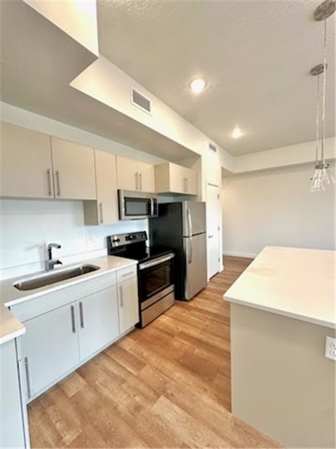 Draper Apartment: 12358 S Pony Express Rd