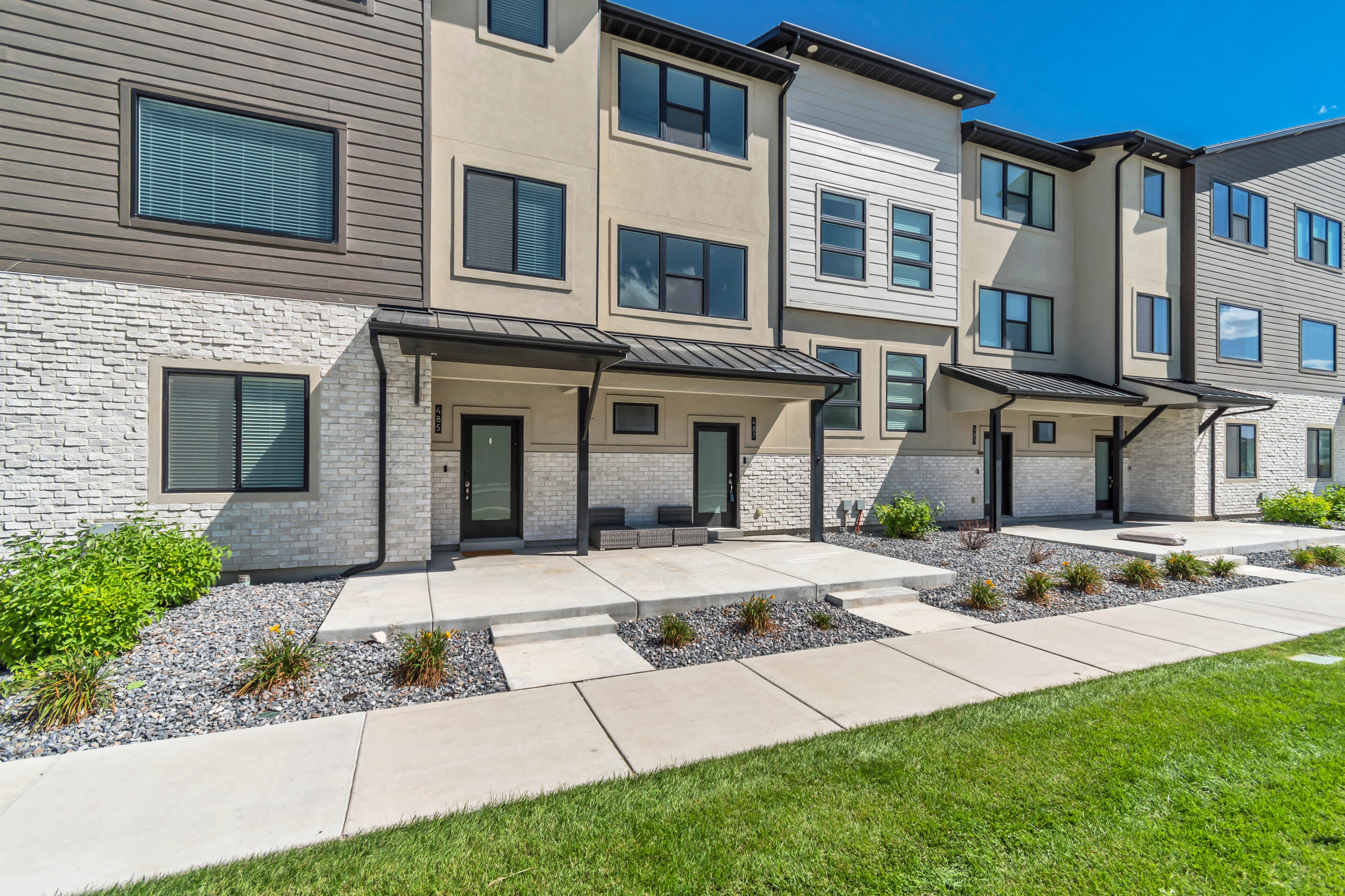 American Fork Townhome: 487 S 900 W