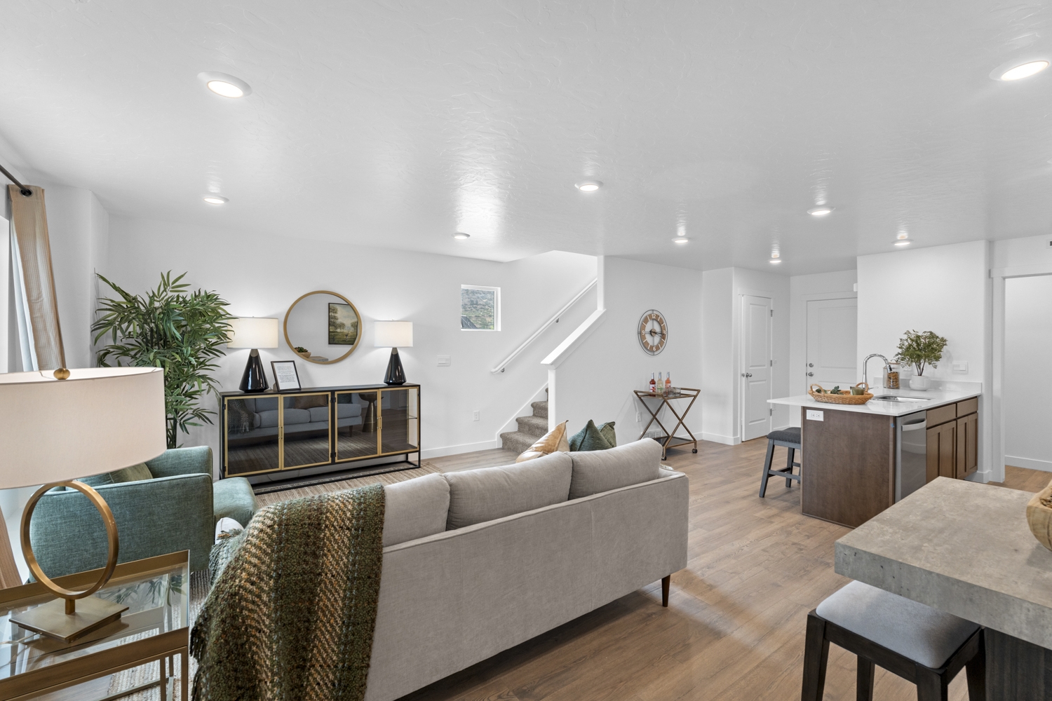 Salem Townhome: 1543 E 720 N