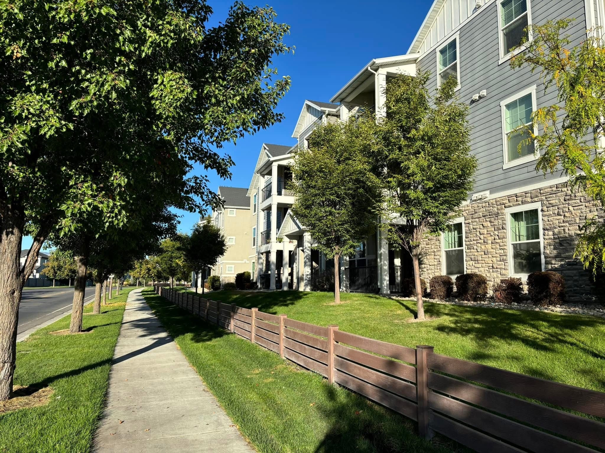 Vineyard Condo: 9 W Seasons Dr