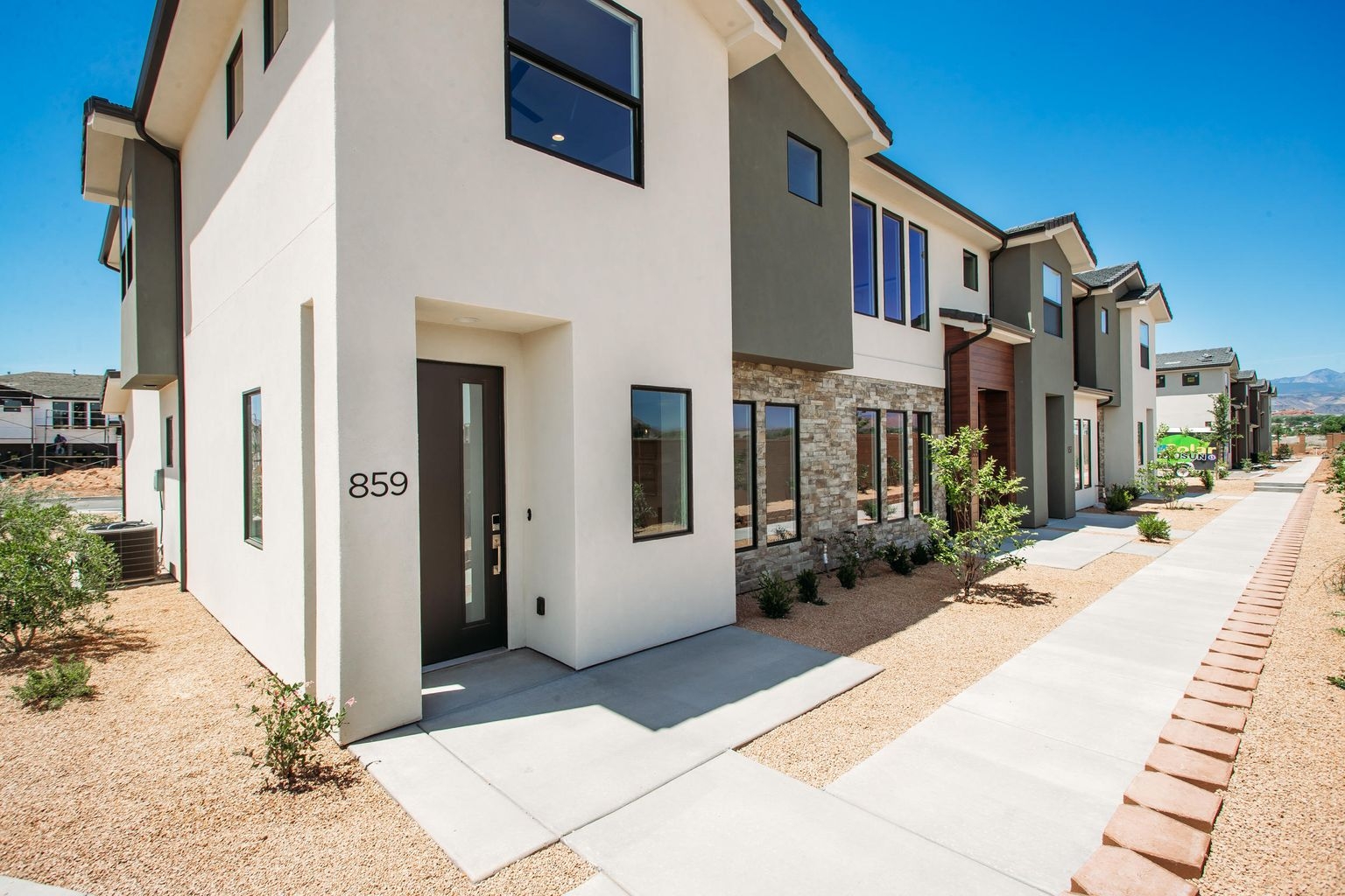Saint George Townhome: 819 S Black Alder Dr