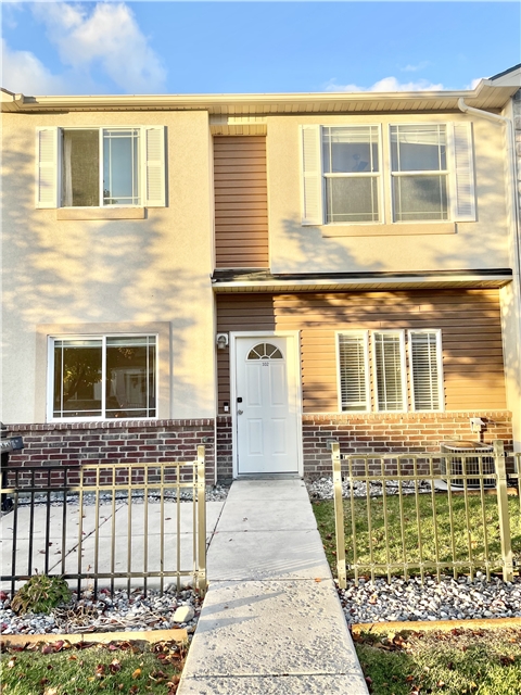 Logan Townhome: 484 W 1490 N