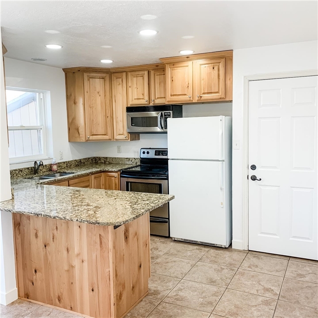 Ogden Apartment: 1076 35th St