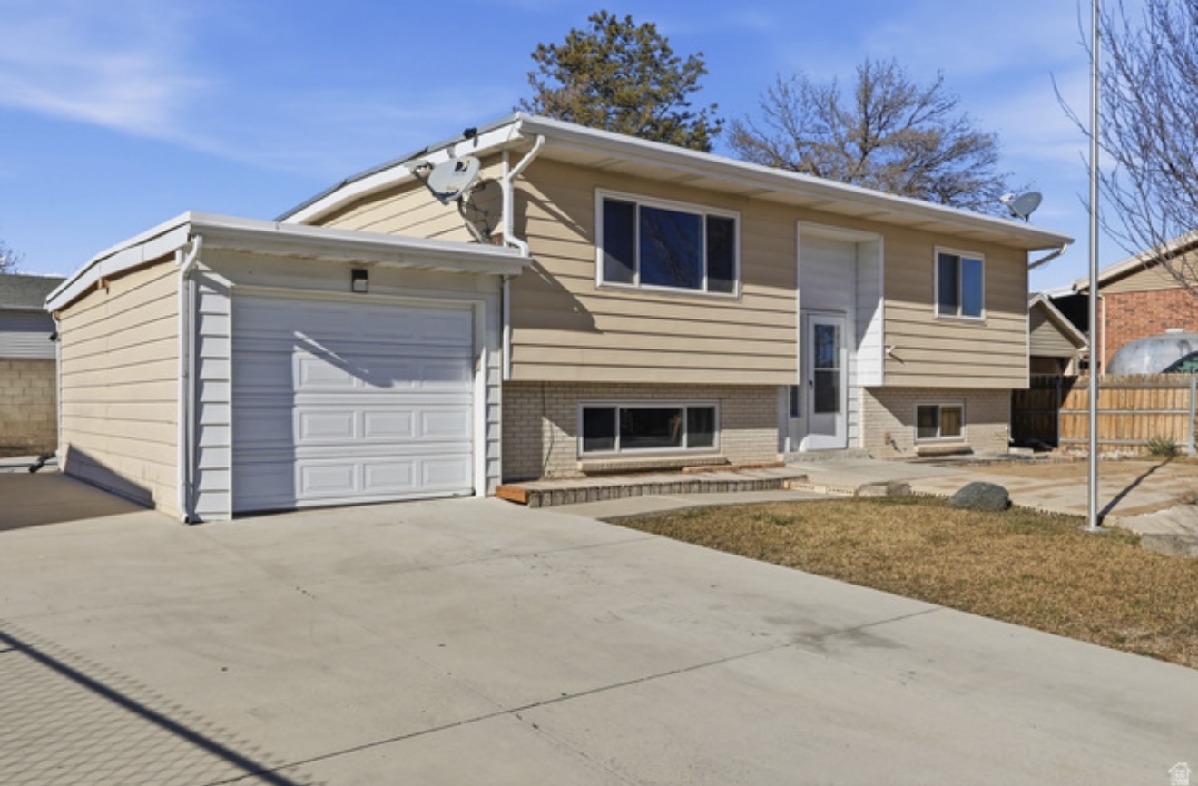 West Jordan In-Law/Basement: 7194 S 1380 W
