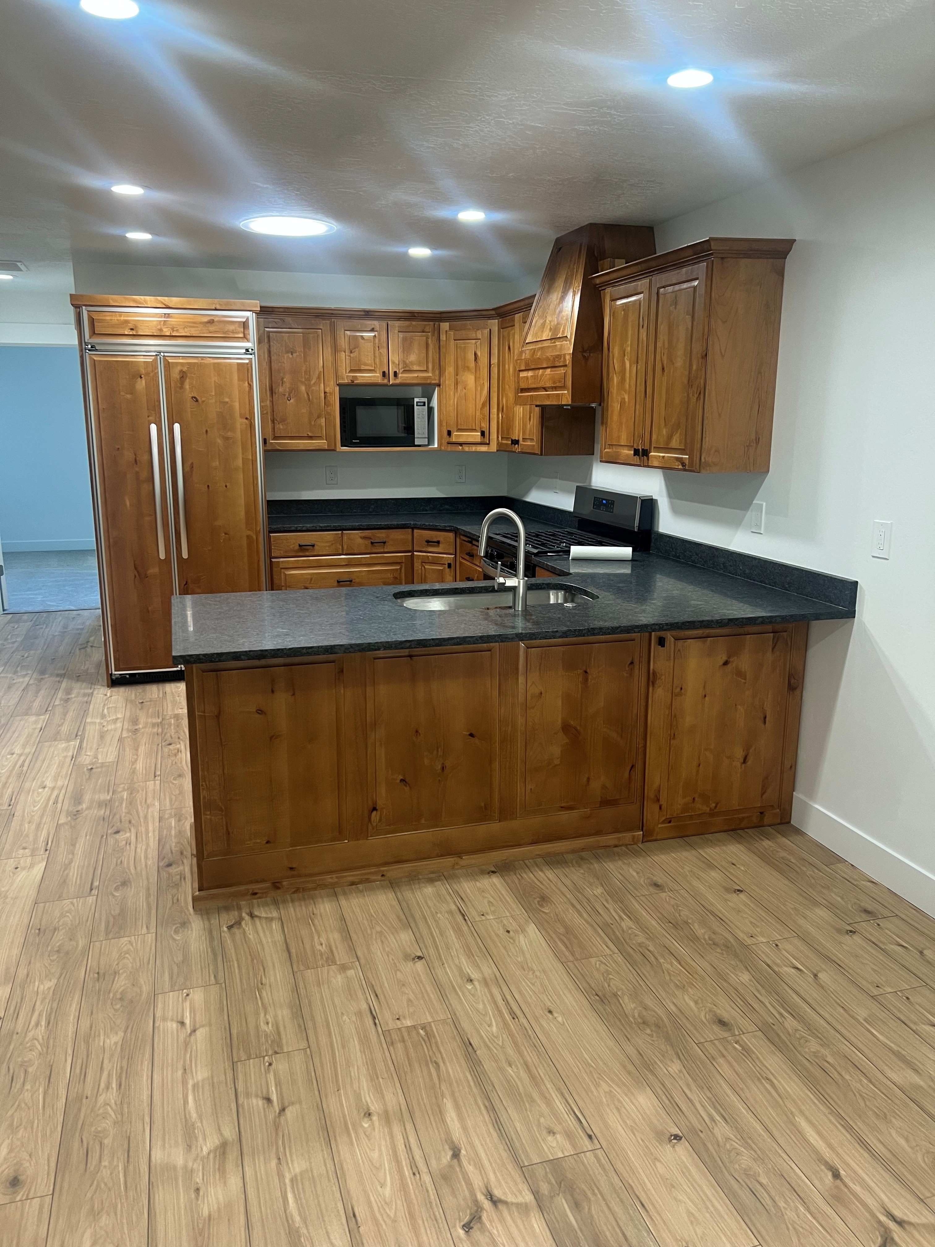 Bluffdale Apartment: 1936 W River View Dr