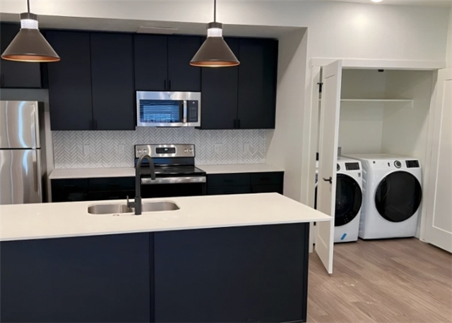 Provo Apartment: 440 W River View Way