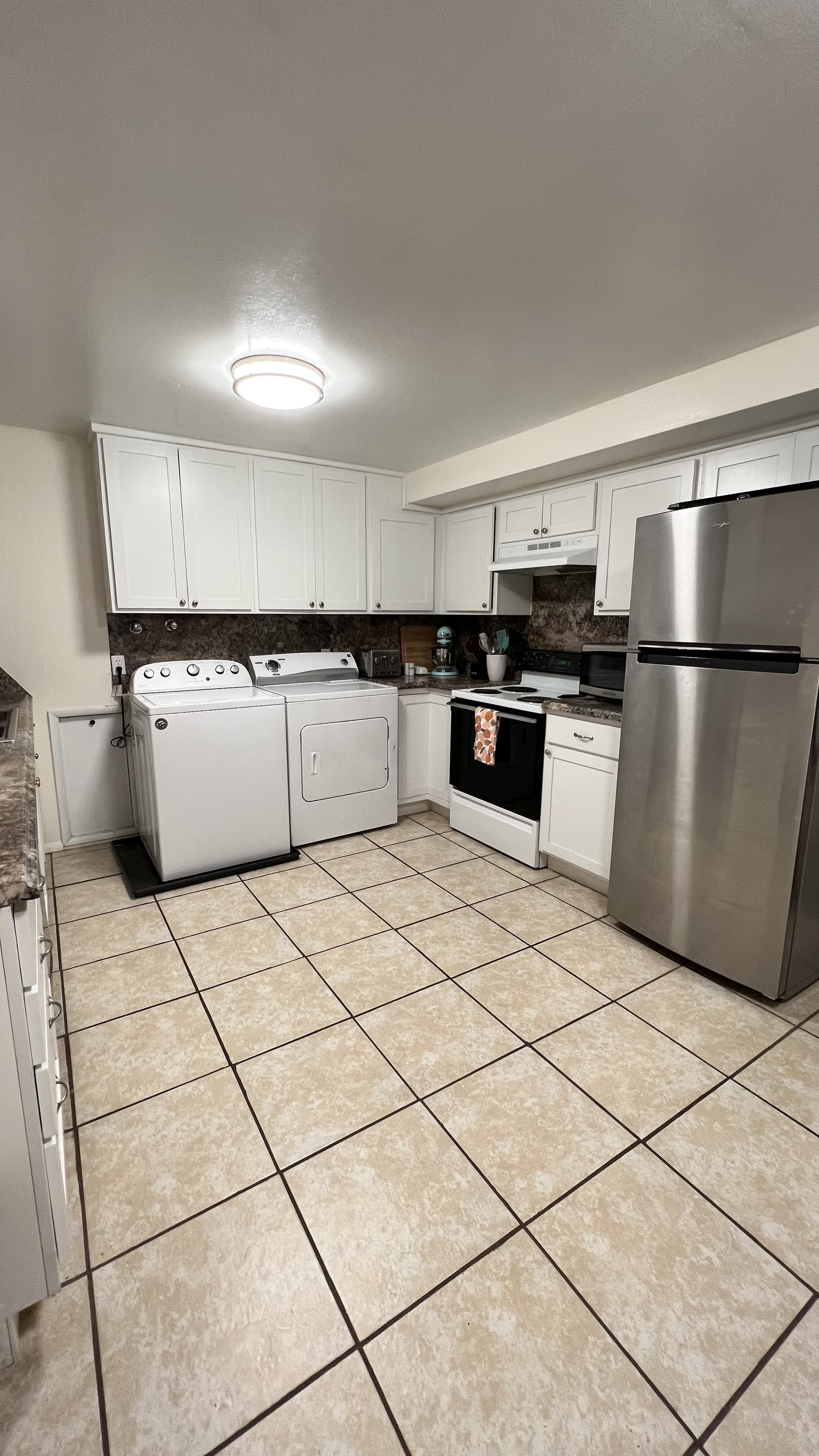Orem Apartment: 1470 S 800 E