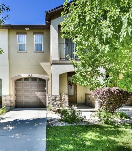 Centerville Townhome: 268 W 680 N