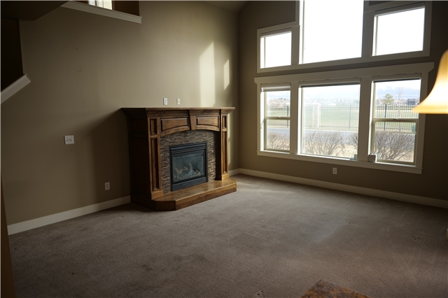 South Jordan Townhome: 713 W Mystic Creek Way