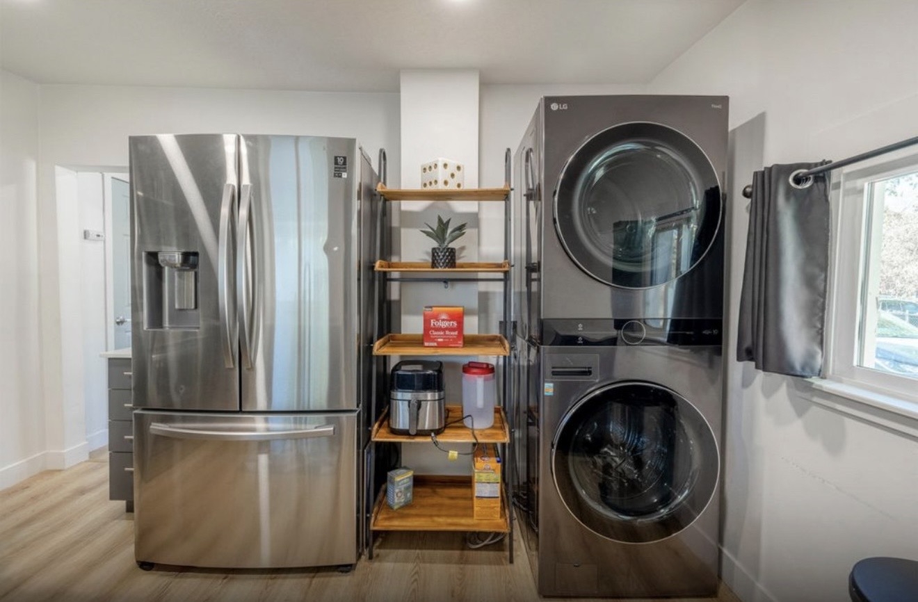 Salt Lake City House: 1219 W 500 S