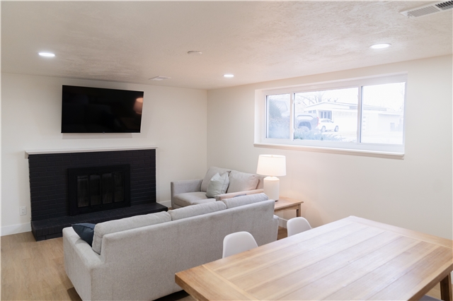 Salt Lake City In-Law/Basement: 6805 S Nye Dr