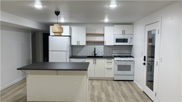 Eagle Mountain In-Law/Basement: 4889 E Silver Ridge Rd