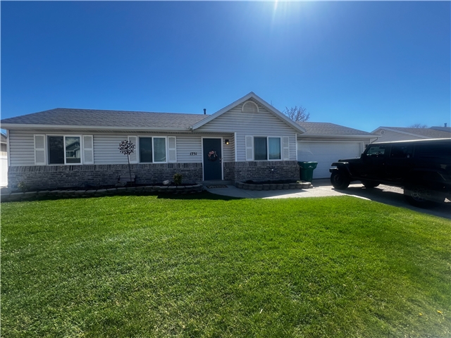 Vineyard House: 1751 W 140 S