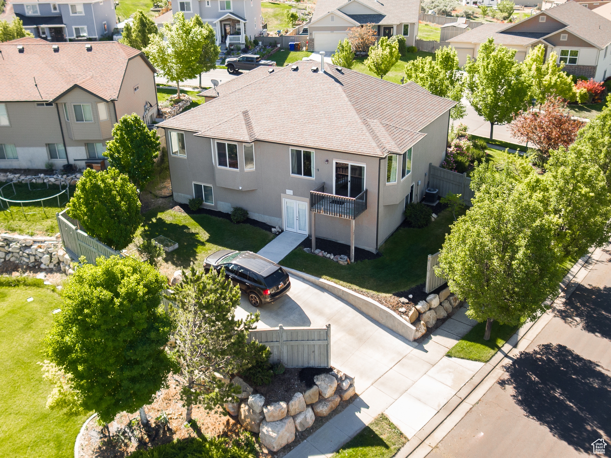 Eagle Mountain In-Law/Basement: 2047 E Weeping Cherry Ln