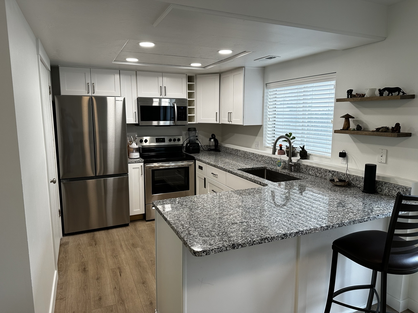 Murray Condo: 6165 S 1300 E