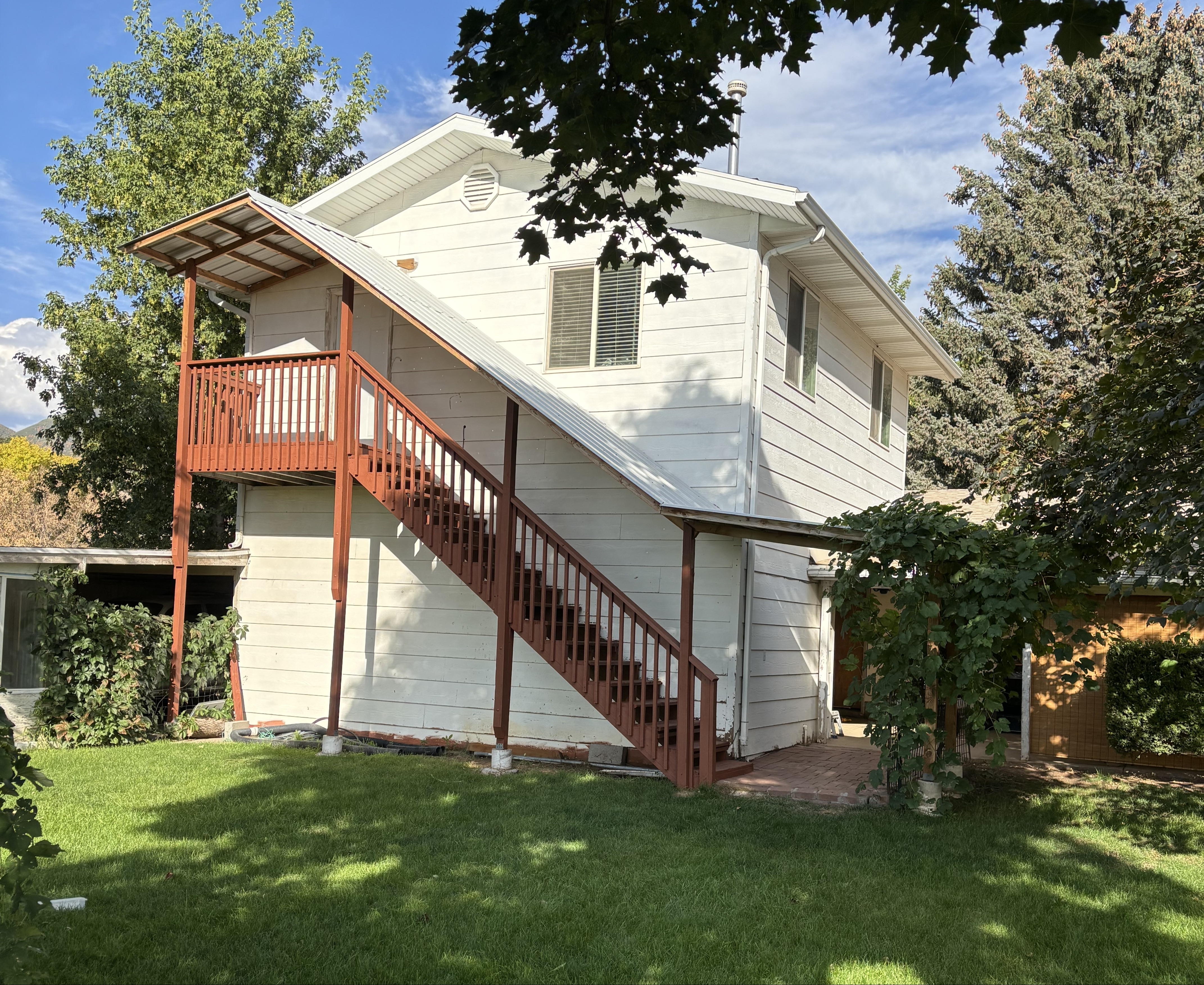 Mapleton Apartment: 233 N 300 W