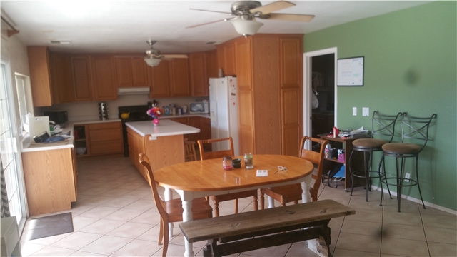 Mesa Single Room: 1013 E Glade Ave