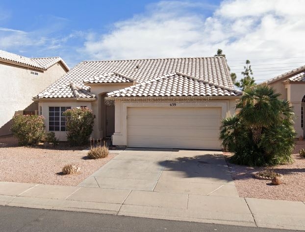 Gilbert House: 639 N Sunway Dr